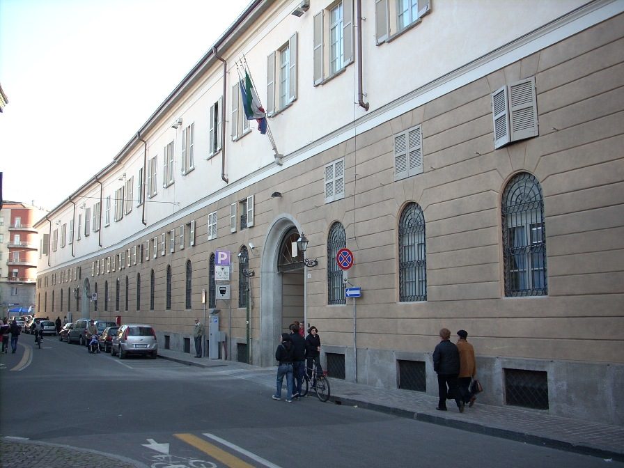 Istituto%20Geriatrico%20Camillo%20Golgi%2C%20Abbiategrasso%20%28MI%29%20-%201.jpg